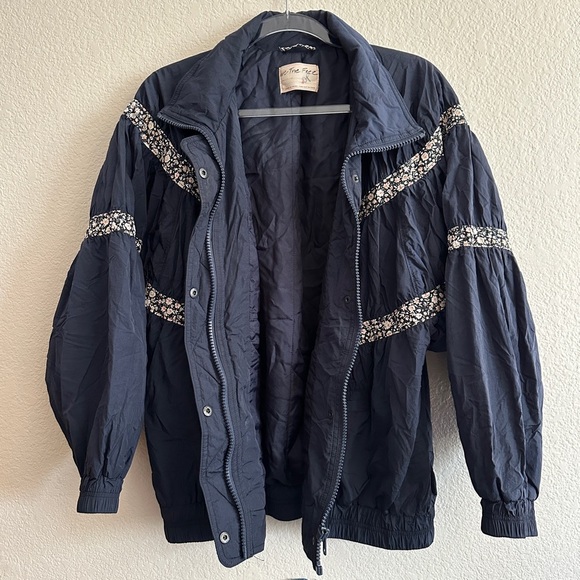 FREE PEOPLE We The Free On My Mind Winter Oversize Bomber Jacket in Navy Sz. M - Picture 11 of 14